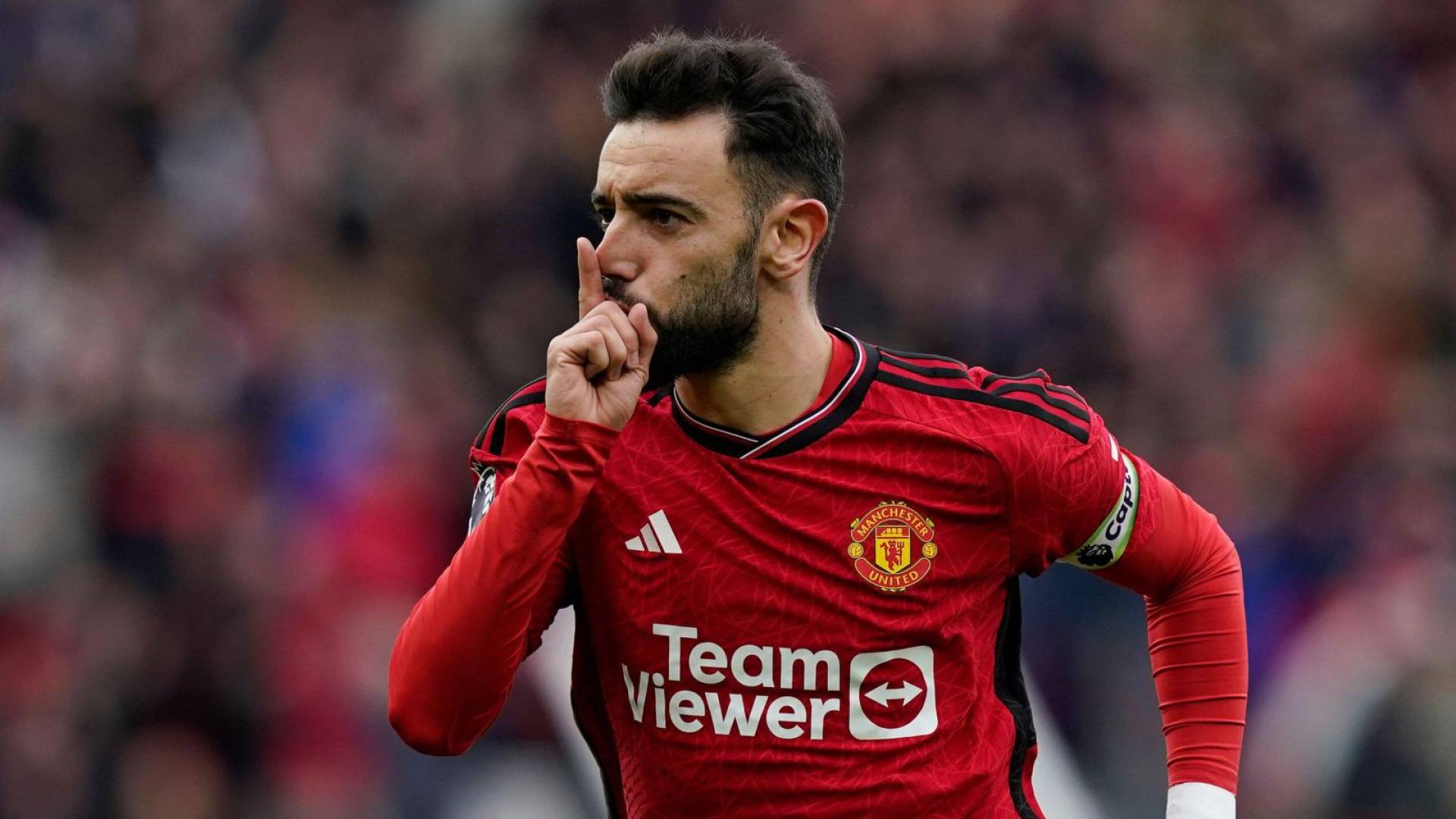 Bruno Fernandes yarn say im no go stay for Man United if dem no dey compete for trophy